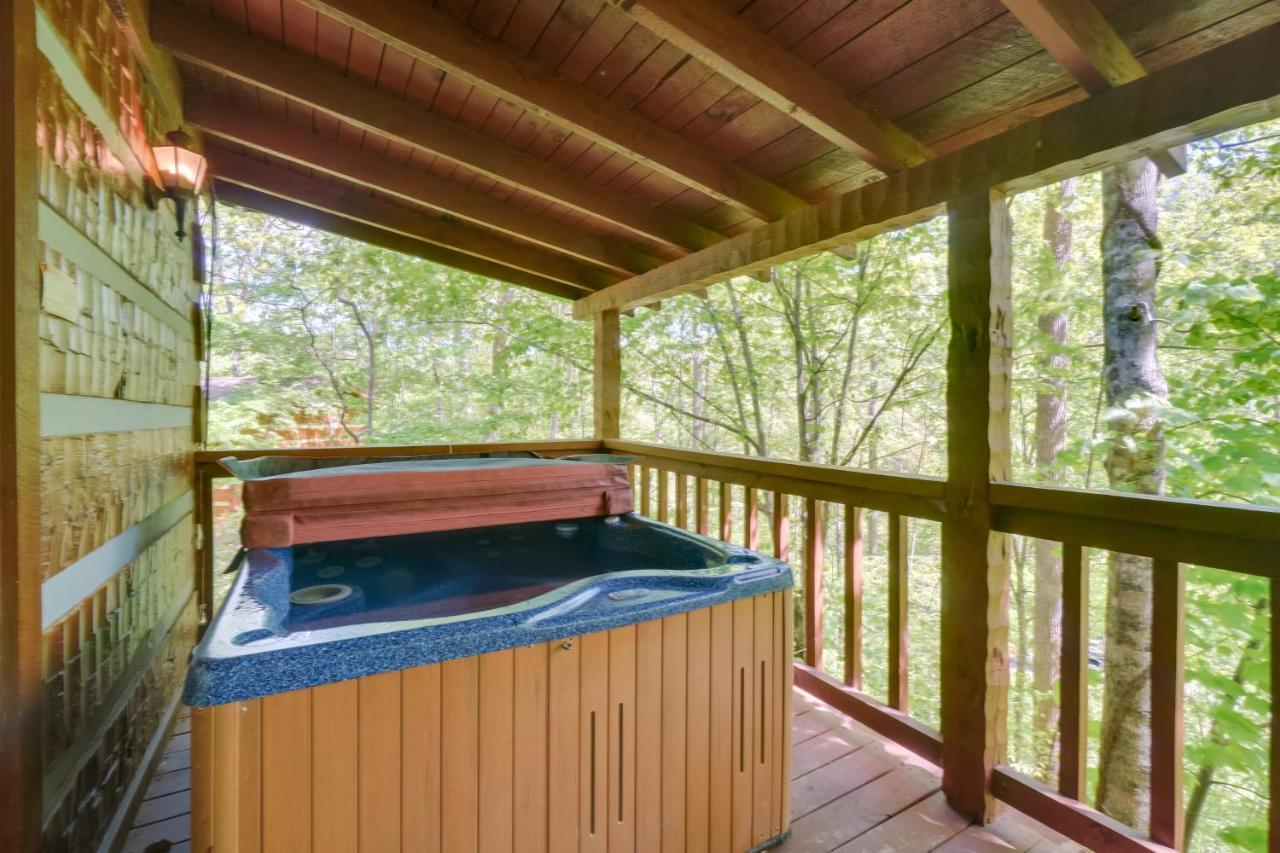 Gatlinburg Cabin With Hot Tub About 6 Mi To Downtown! Eksteriør billede