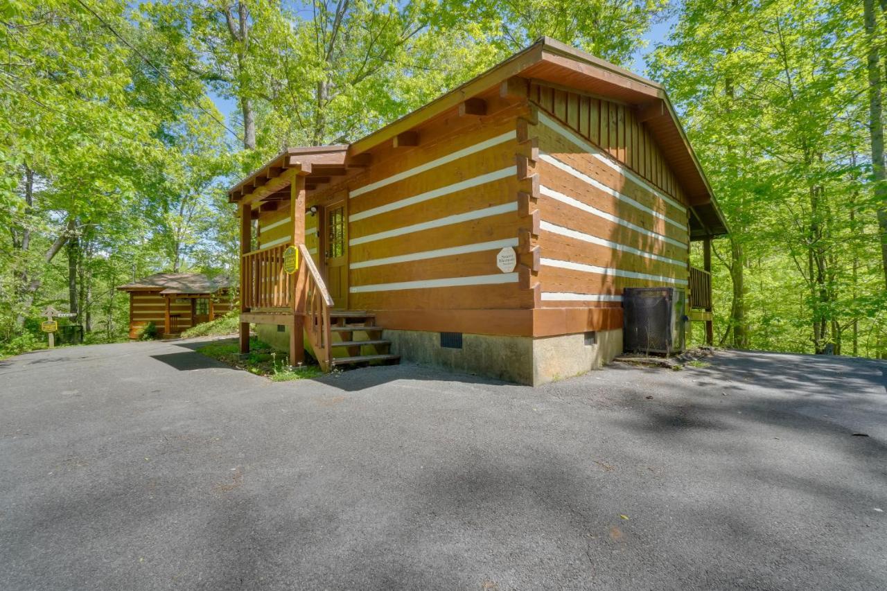 Gatlinburg Cabin With Hot Tub About 6 Mi To Downtown! Eksteriør billede