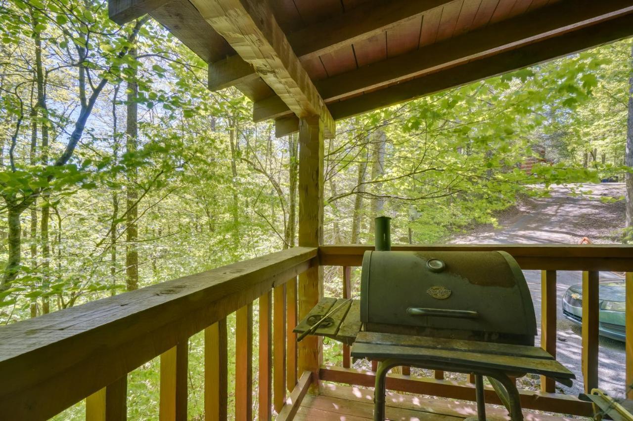 Gatlinburg Cabin With Hot Tub About 6 Mi To Downtown! Eksteriør billede