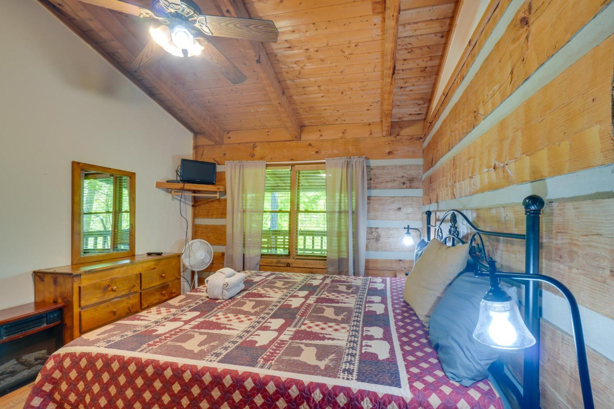 Gatlinburg Cabin With Hot Tub About 6 Mi To Downtown! Eksteriør billede